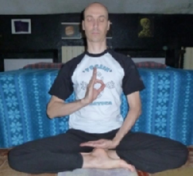 Diego Azzaroni – Hari-Om