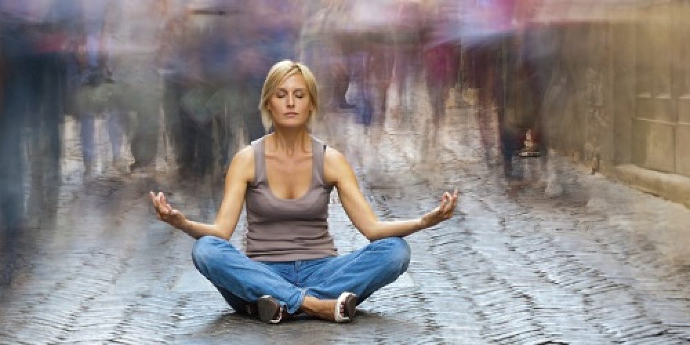 Meditare o agire: nello Yoga e nella vita